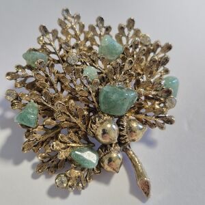 Vintage Bouquet Acorn Jade Colored Crystal Gold-tone and Green Leaf Brooch Pin
